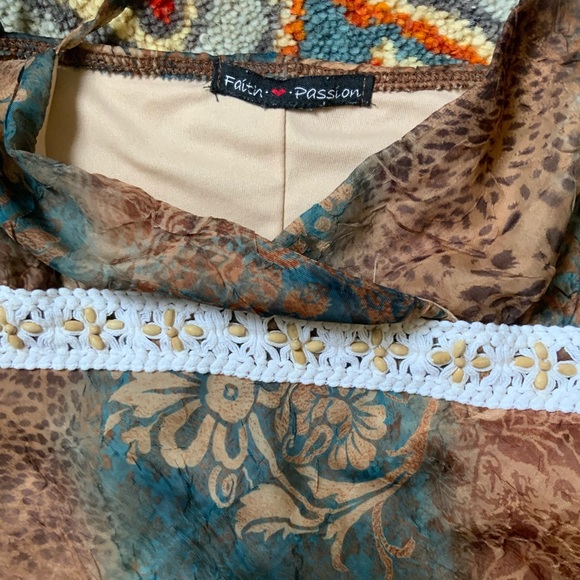 Beautiful blue and brown women’s top - Picture 5 of 5